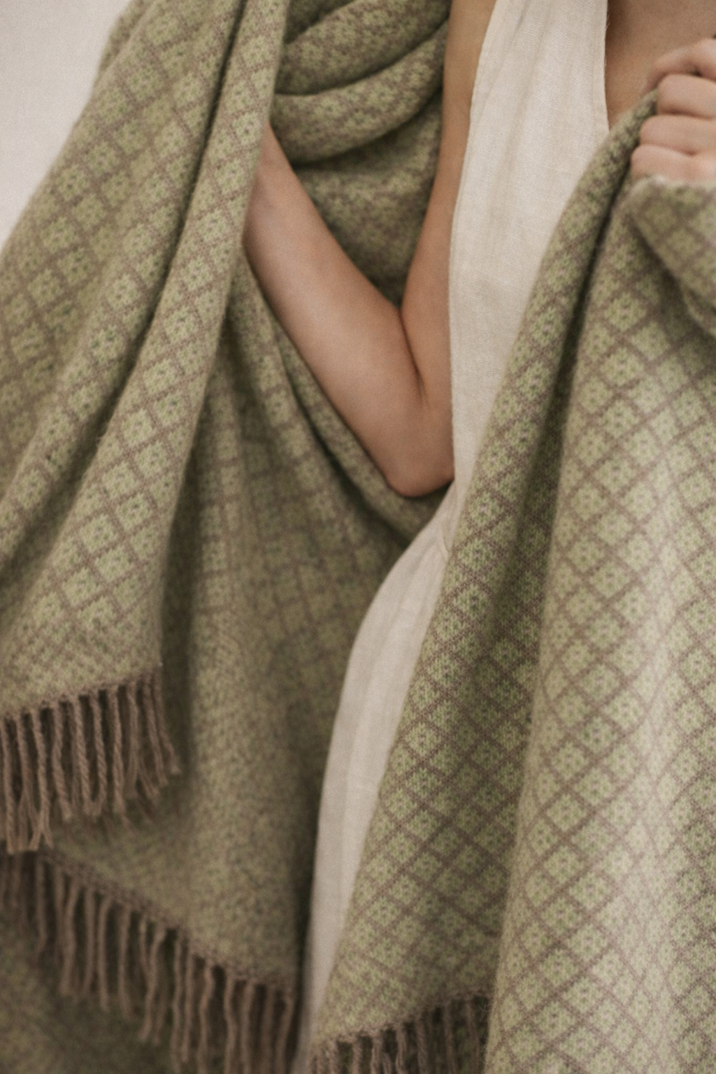 Carrera Linen & Wool Throw - Green Diamonds