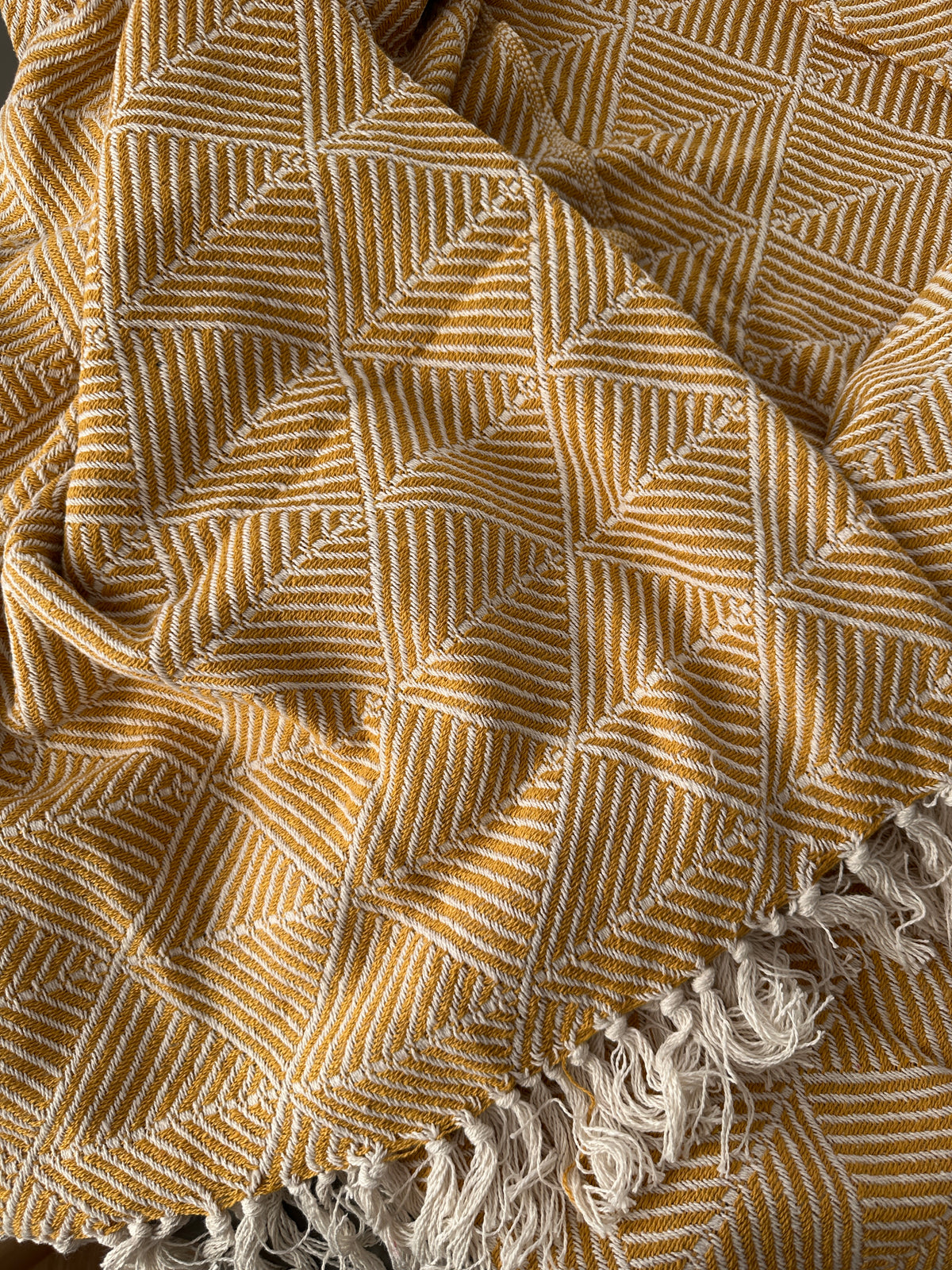Oxford Minimal Design Throw - Yellow