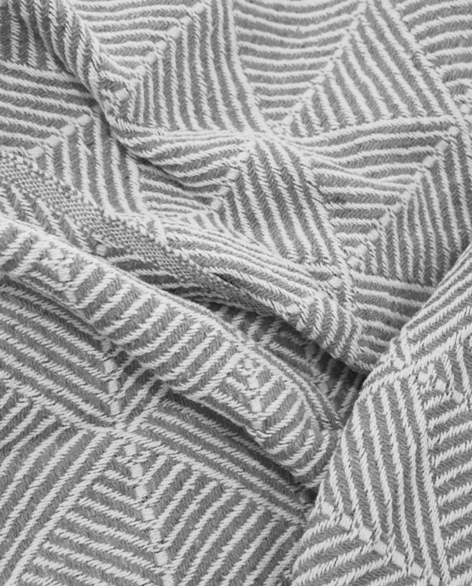Oxford Minimal Design Throw - Silver
