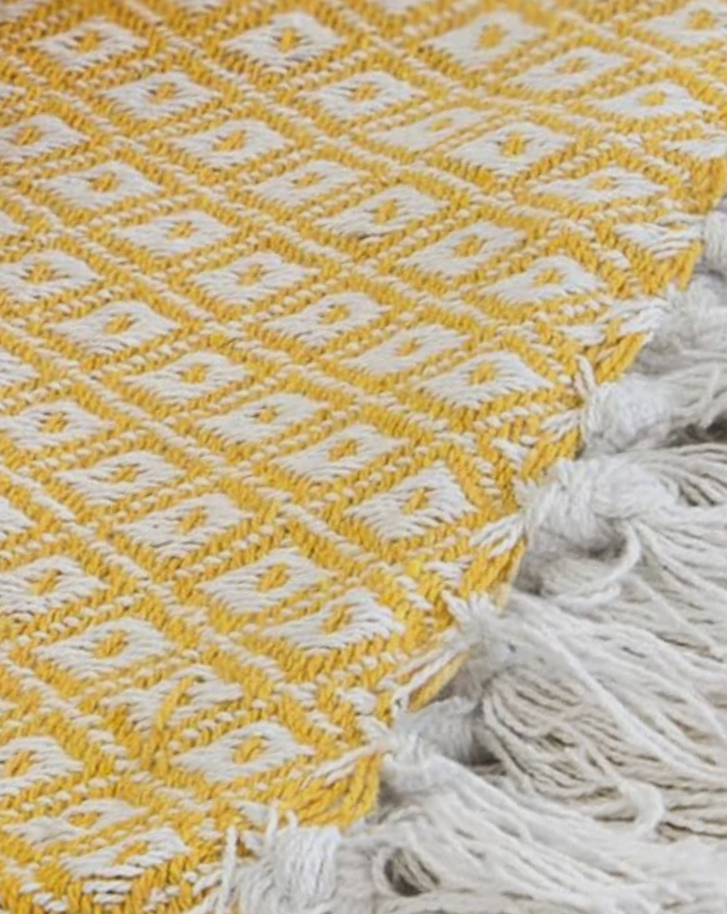 Hamptons Diamond Minimal Cotton Throw - Lemon