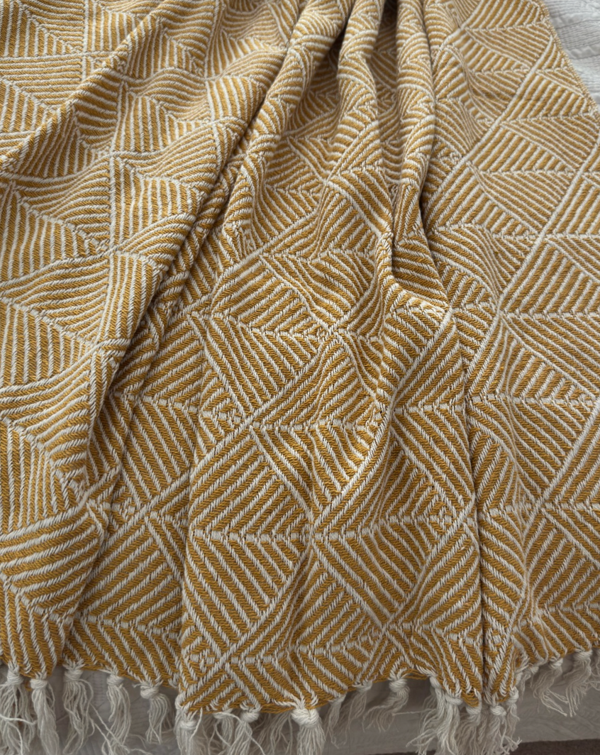 Oxford Minimal Design Throw - Yellow